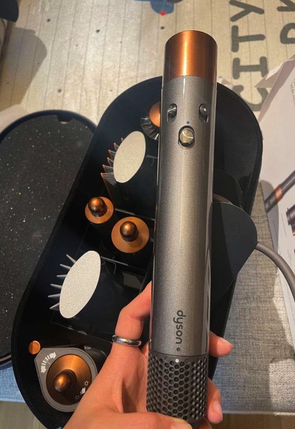 Customer photo 2